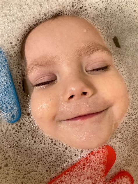 Toddler magic shampoo